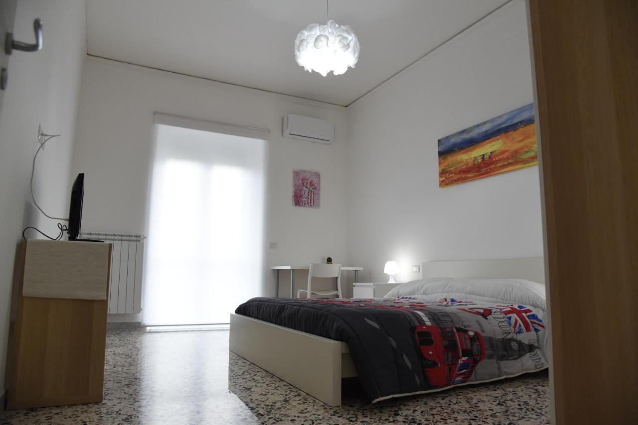 Seasound Bed & Breakfast ซาแลร์โน ภายนอก รูปภาพ